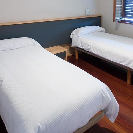 Apartamentos Barcella Tapia 타피아 데 카사리에고 외부 사진