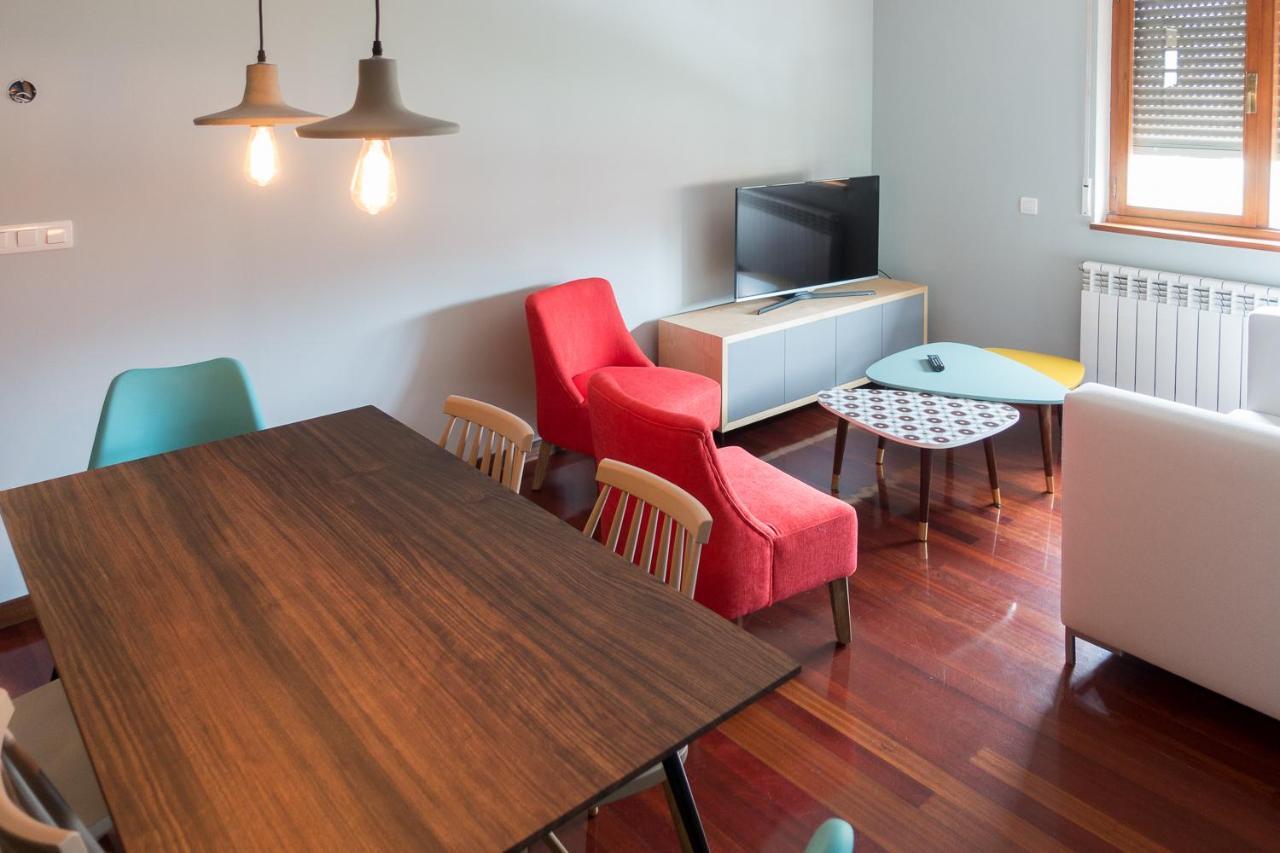 Apartamentos Barcella Tapia 타피아 데 카사리에고 외부 사진