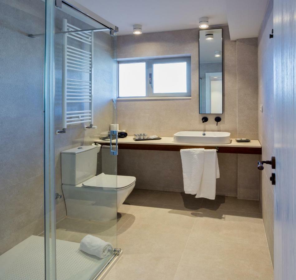 Apartamentos Barcella Tapia 타피아 데 카사리에고 외부 사진