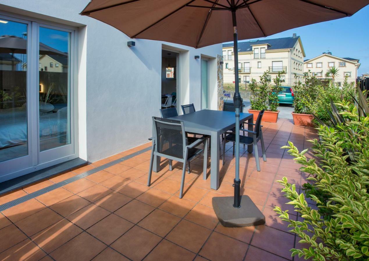 Apartamentos Barcella Tapia 타피아 데 카사리에고 외부 사진