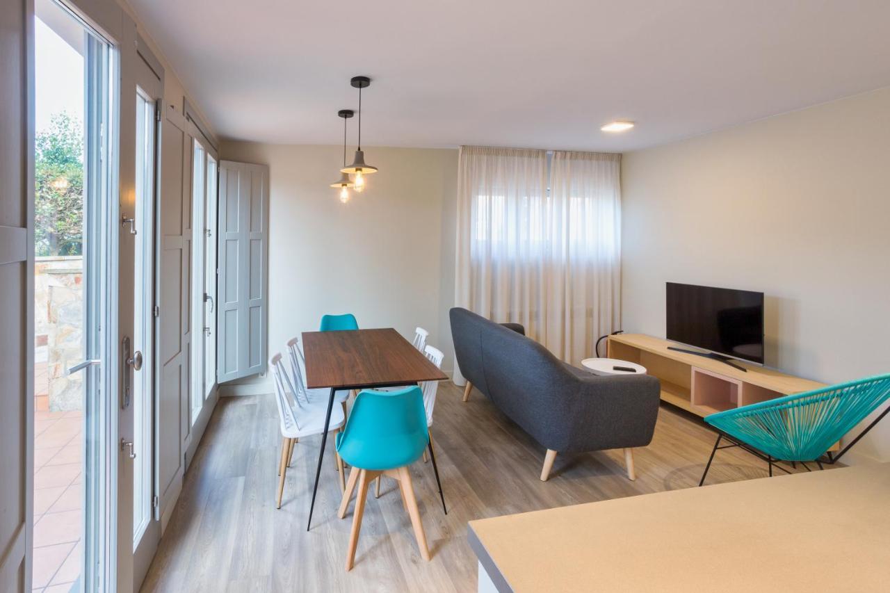 Apartamentos Barcella Tapia 타피아 데 카사리에고 외부 사진
